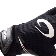 Load image into Gallery viewer, Goldline Clutch Gloves velcro closure